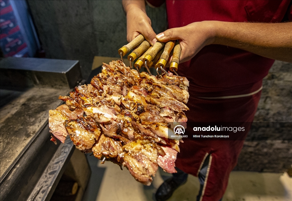 Erzurum'un tescilli lezzeti: Cağ kebabı