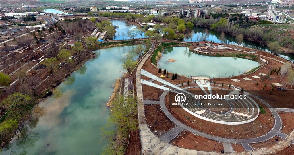 Kızılırmak kenarına inşa edilen Kırıkkale Millet Bahçesi'nde sona