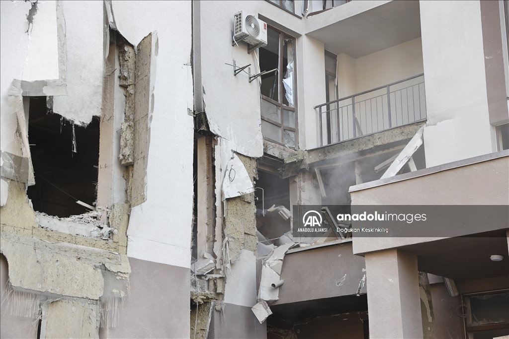Ukrayna'nın başkenti Kiev'de sivillerin yaşadığı bina vuruldu