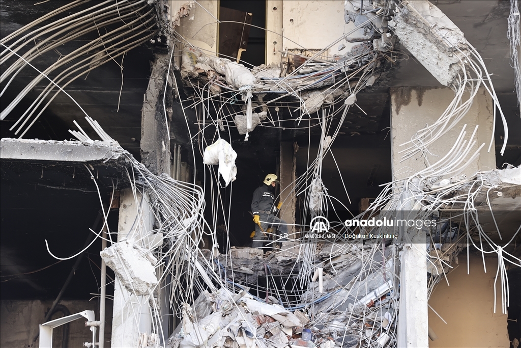 Ukrayna'nın başkenti Kiev'de sivillerin yaşadığı bina vuruldu