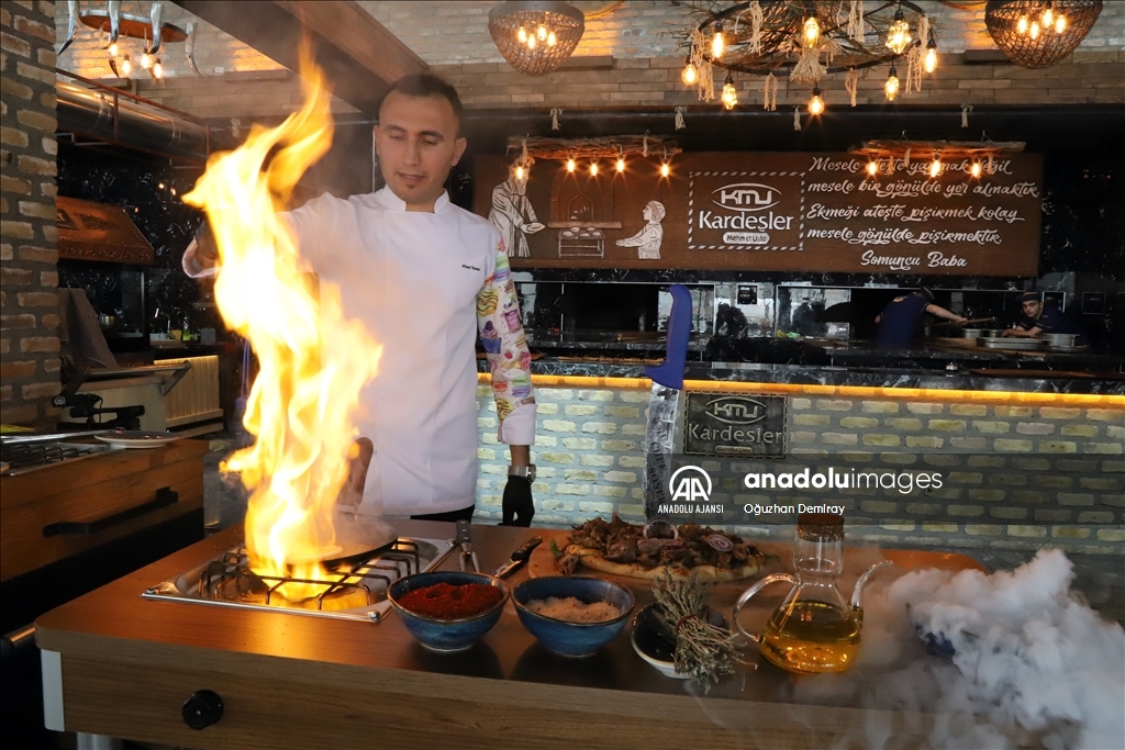 Meşe odunuyla pişen lezzet: Gerdan kebabı