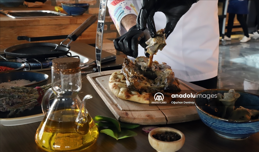 Meşe odunuyla pişen lezzet: Gerdan kebabı