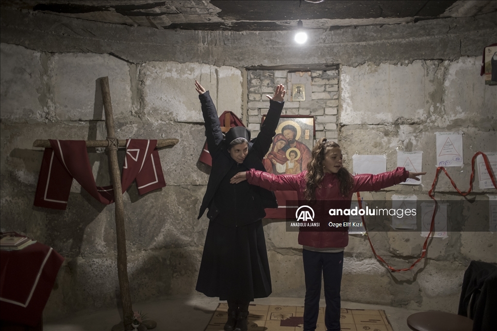 Manastır, savaş mağdurlarının sığınağı oldu