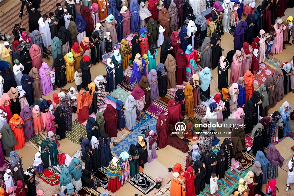 Uganda'da Ramazan Bayramı namazı kılındı