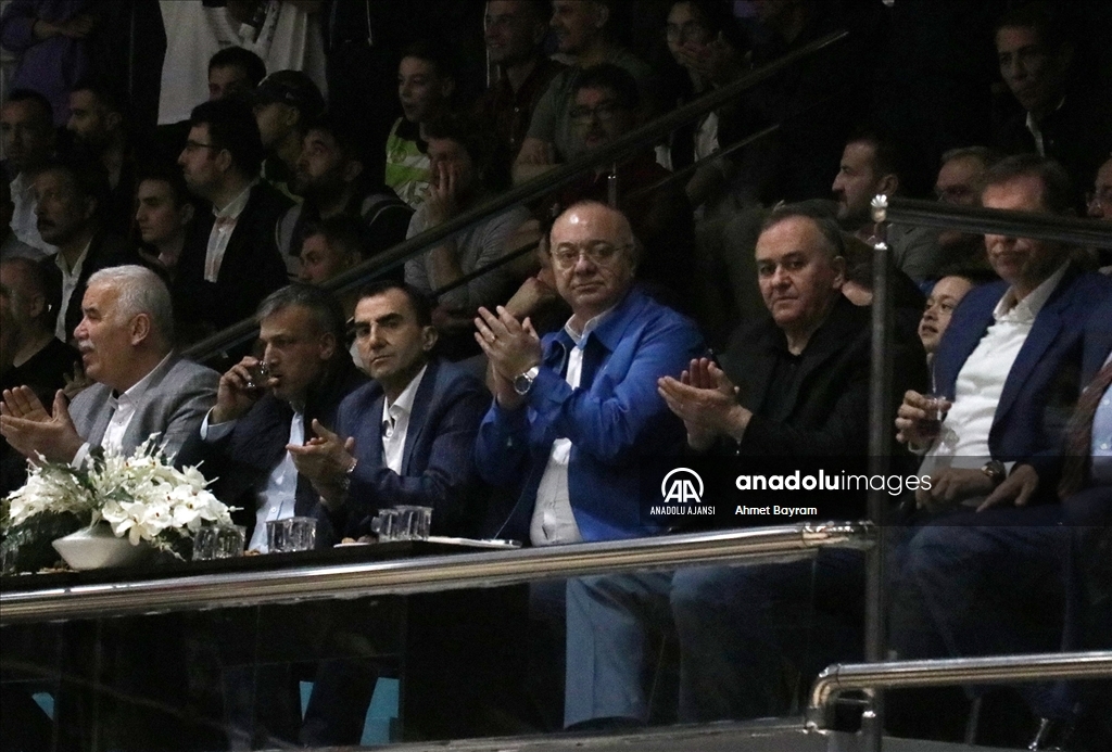 Manisa Büyükşehir Belediyespor, ING Basketbol Süper Ligi'ne yükselmeyi garantiledi