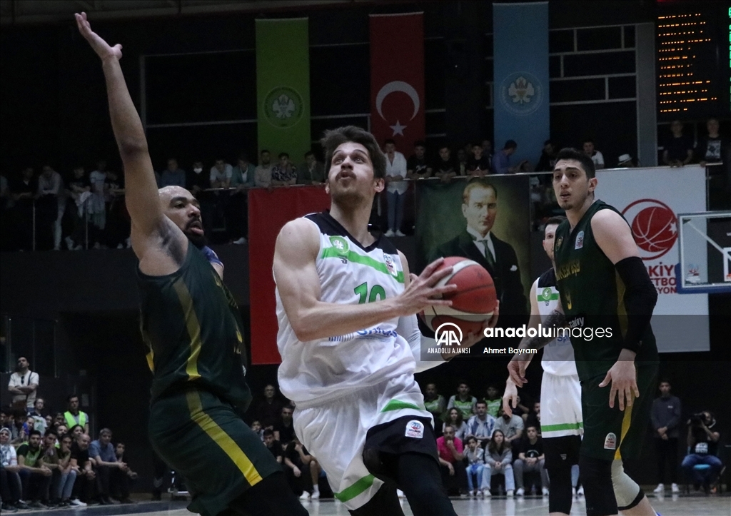 Manisa Büyükşehir Belediyespor, ING Basketbol Süper Ligi'ne yükselmeyi garantiledi