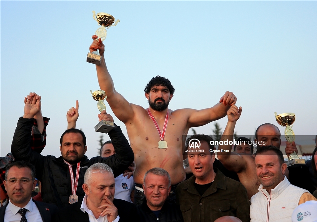 Kavasoğlu ve Şamdancıbaşı İbrahim Yağlı Güreşleri