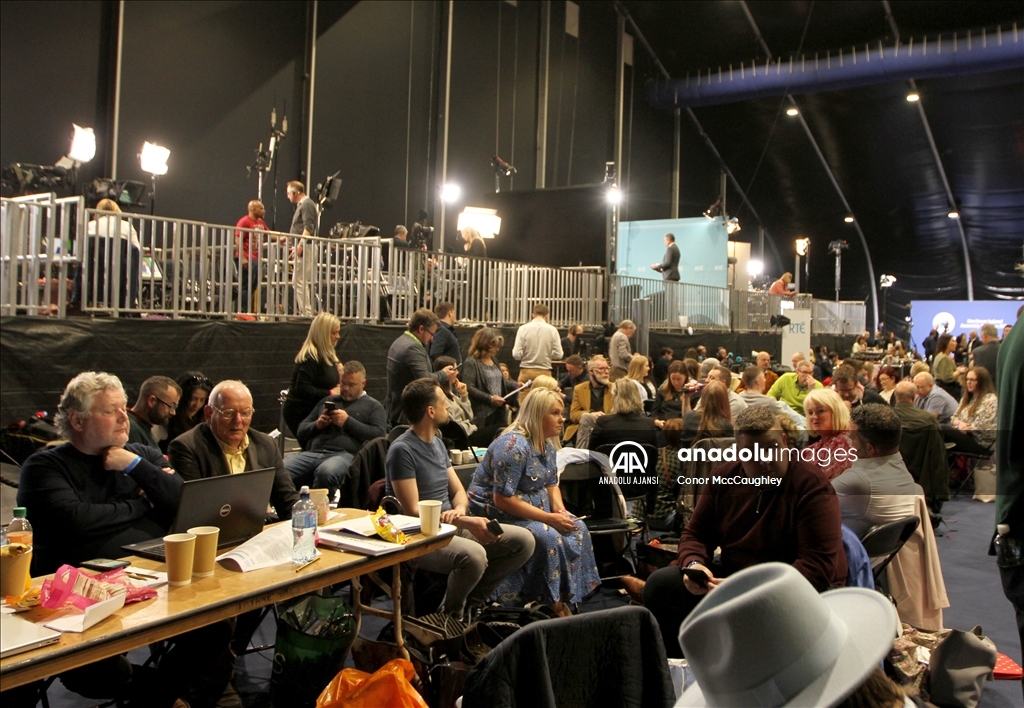 Kuzey İrlanda'daki yerel seçimlerde oy sayma işlemi başladı