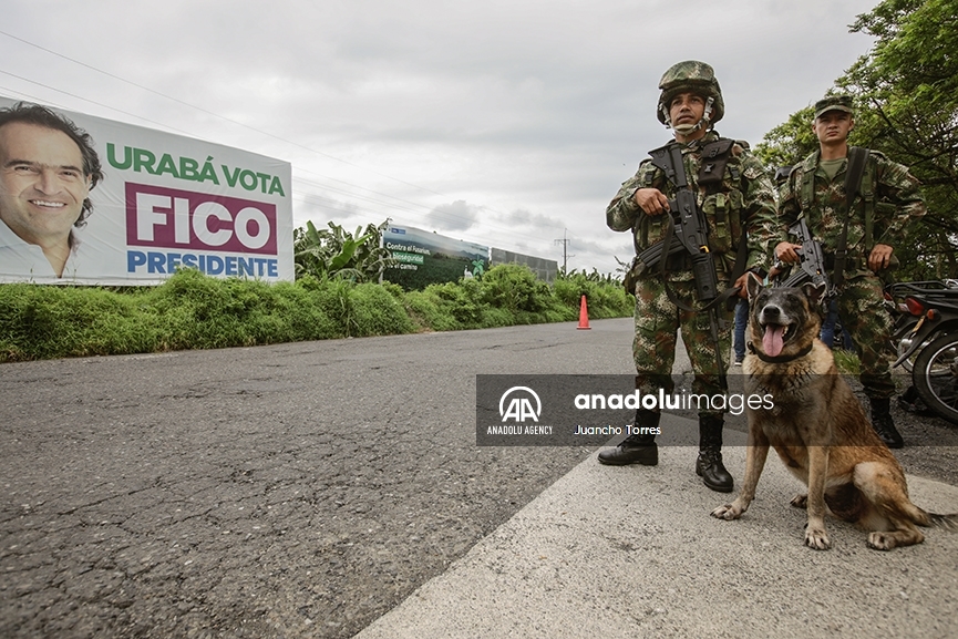 El Ejército de Colombia trata de contrarrestar el paro armado anunciado por la banda criminal Clan del Golfo, en retaliación por la extradición de 'Otoniel'