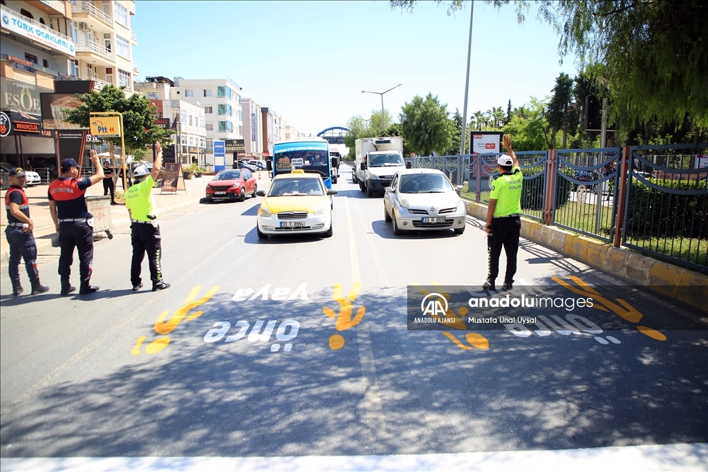 Mersin'de "Yayalar için 5 adımda güvenli trafik" uygulaması yapıldı