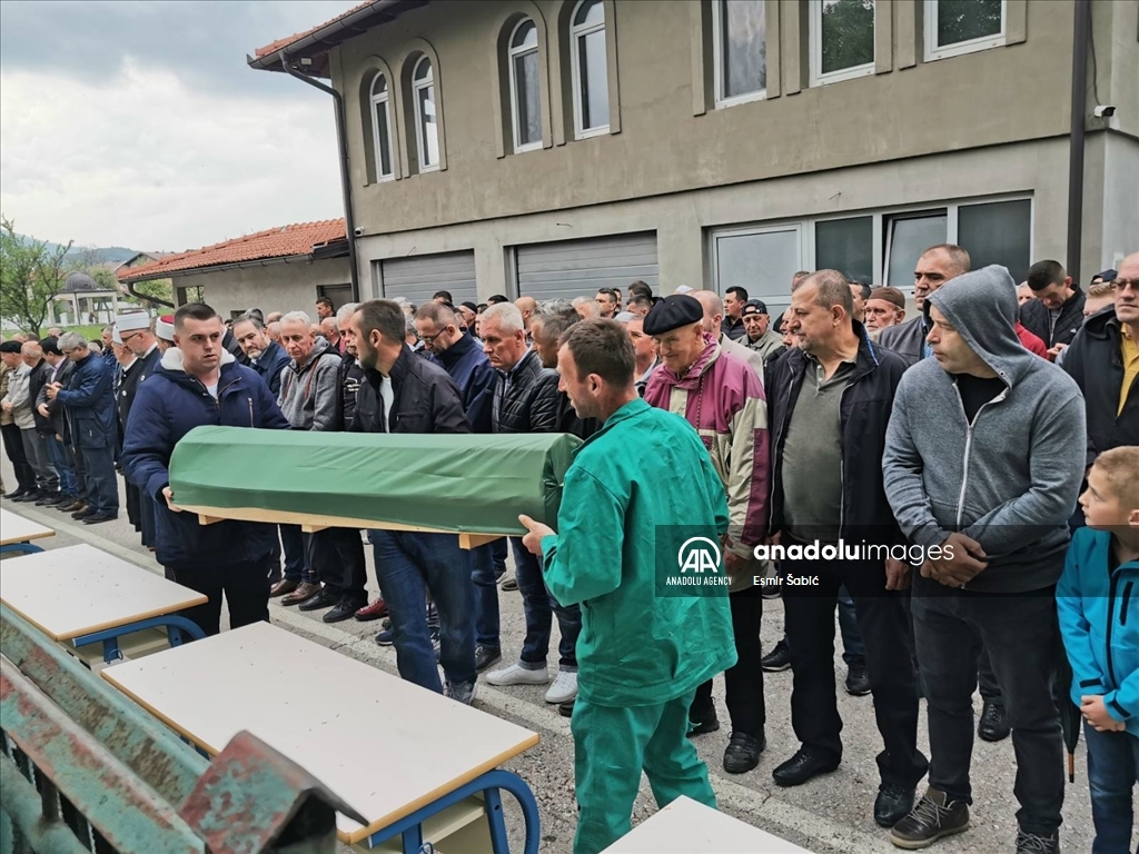 Kolektivna dženaza namaz za devet ekshumiranih žrtava masakra u Ahmićima 
