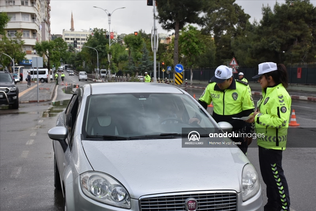 Siirt, Şırnak ve Elazığ'da "Yayalar İçin 5 Adımda Güvenli Trafik" uygulaması yapıldı