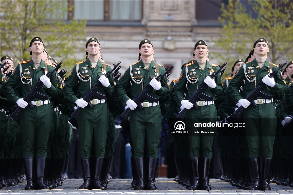 Rusya’da 9 Mayıs Zafer Günü törenlerle kutlandı