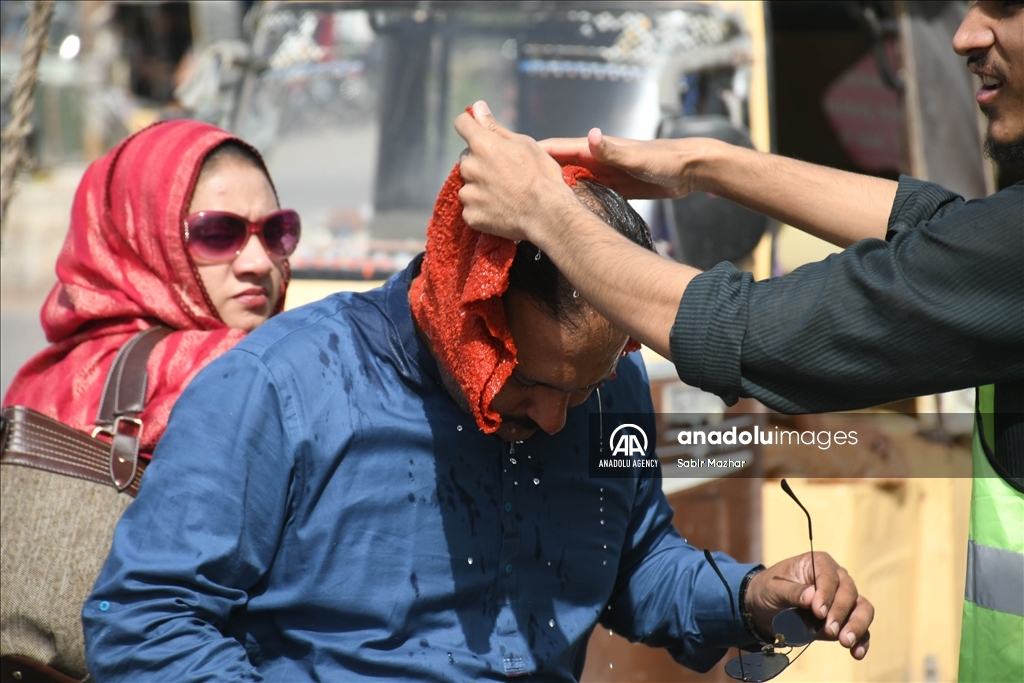 Gelombang panas ekstrem di Pakistan