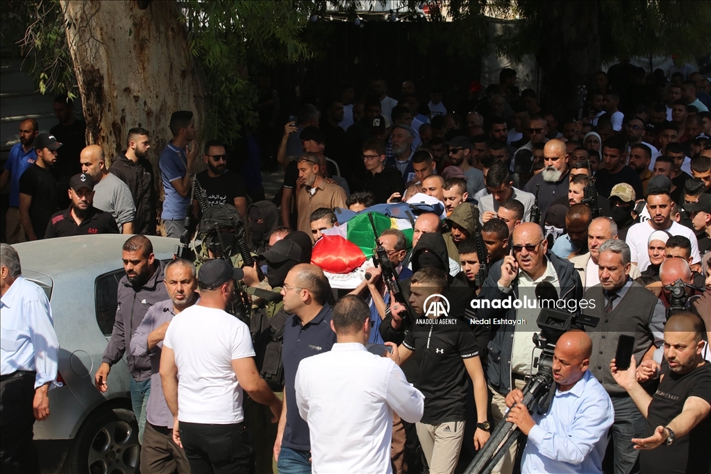 Funeral of Female Al-Jazeera reporter killed in gunfire by Israeli soldiers