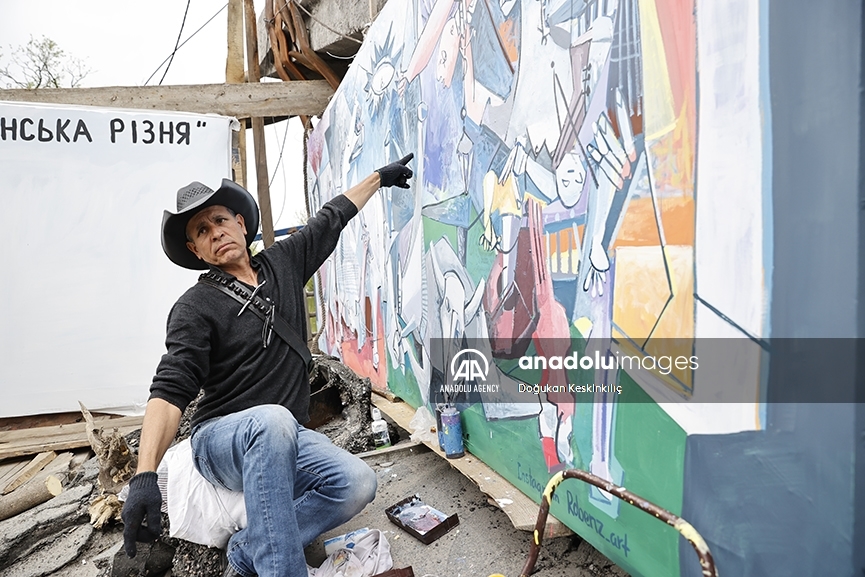 Estas son las pinturas del artista mexicano que expone la destrucción causada por la guerra en Ucrania