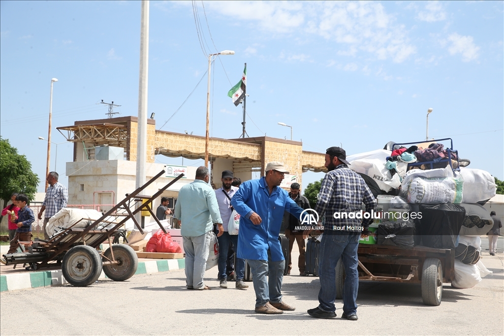 Suriyelilerin ülkelerine gönüllü geri dönüşleri sürüyor