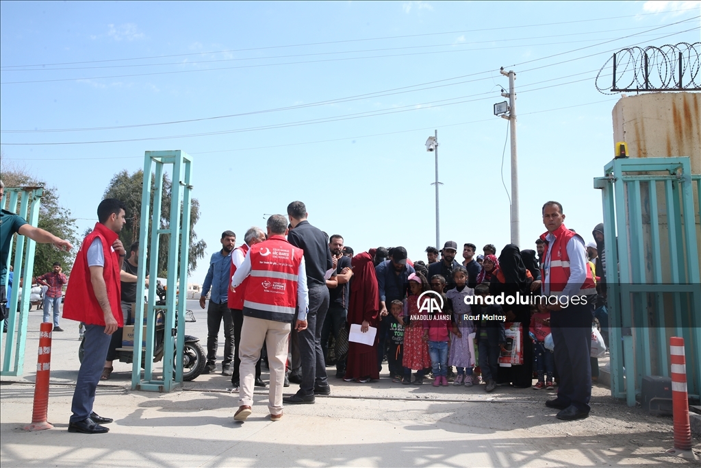 Suriyelilerin ülkelerine gönüllü geri dönüşleri sürüyor