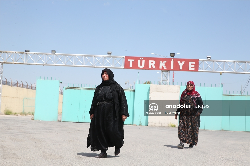 Suriyelilerin ülkelerine gönüllü geri dönüşleri sürüyor