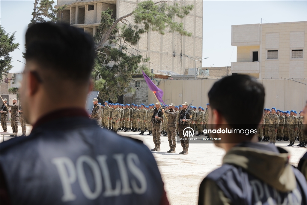Suriye’nin Bab ilçesindeki yerel güvenlik güçlerince eğitilen 500 polis mezun oldu