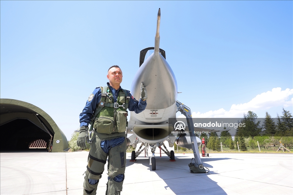 Hava Kuvvetlerinin 401. Test Filo Komutanlığı milli silahları semalarda göreve hazırlıyor