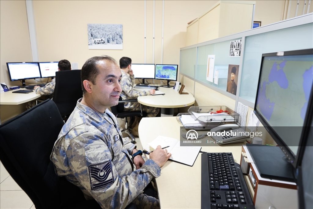 Hava Kuvvetlerinin 401. Test Filo Komutanlığı milli silahları semalarda göreve hazırlıyor