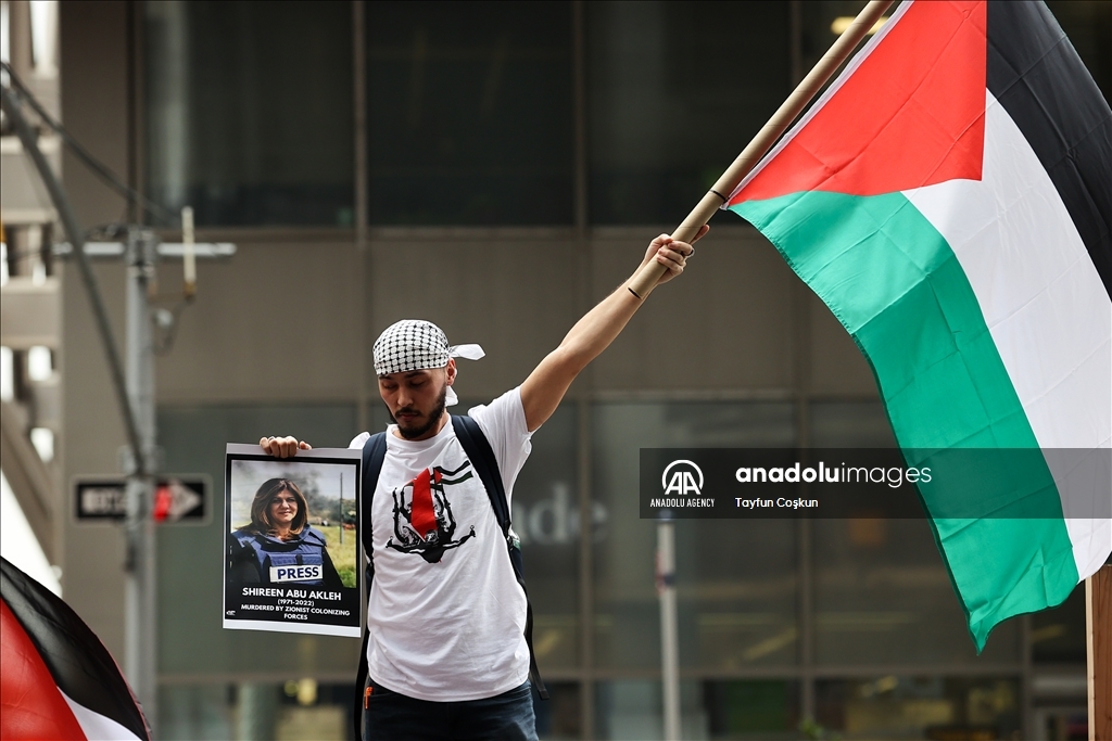 Vigil and protest held for Journalist Shireen Abu Akleh in NYC