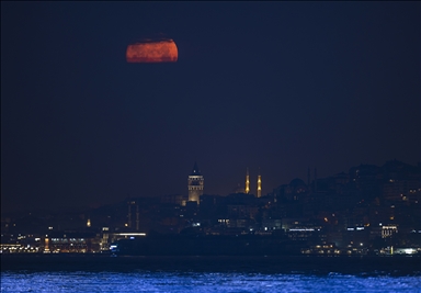 Full moon appears over Istanbul
