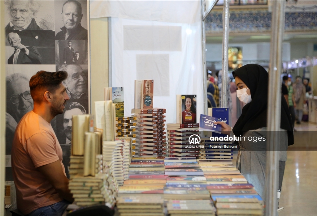 Tahran 33. Uluslararası Kitap Fuarı iki yıl sonra yeniden kapılarını ziyaretçilere açtı