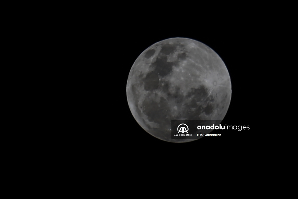 Ay tutulması La Paz'da gözlemlendi