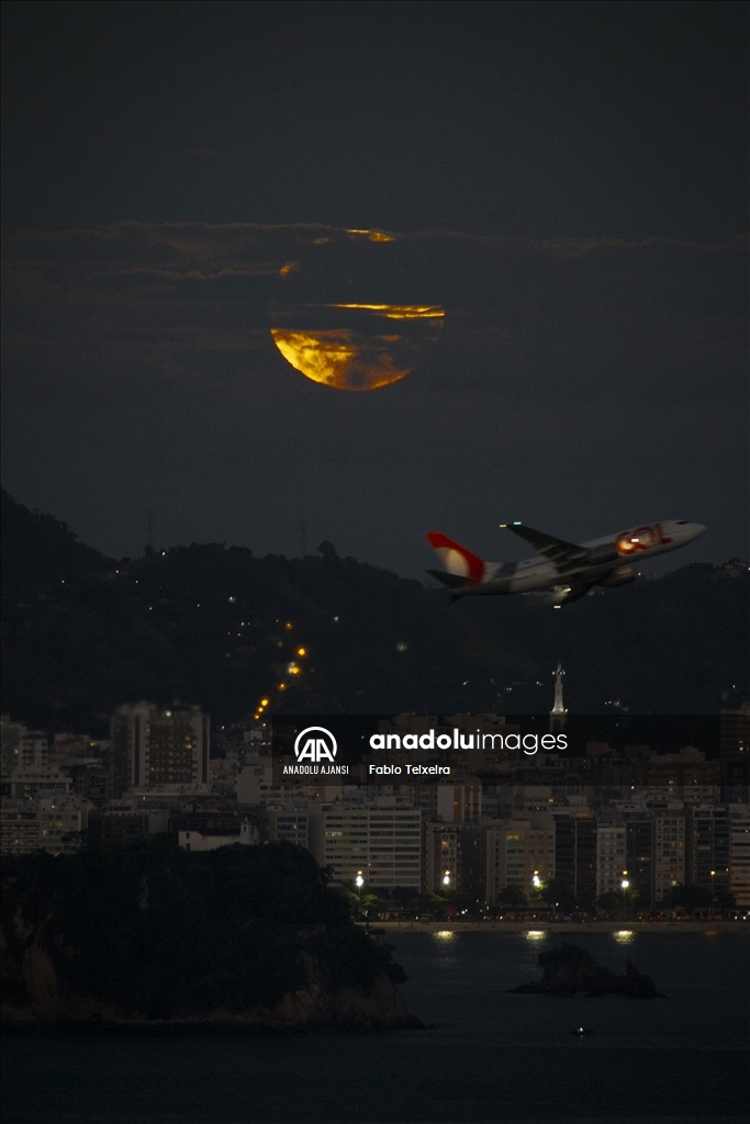 Kanlı ay tutulması Brezilya'da gözlemlendi