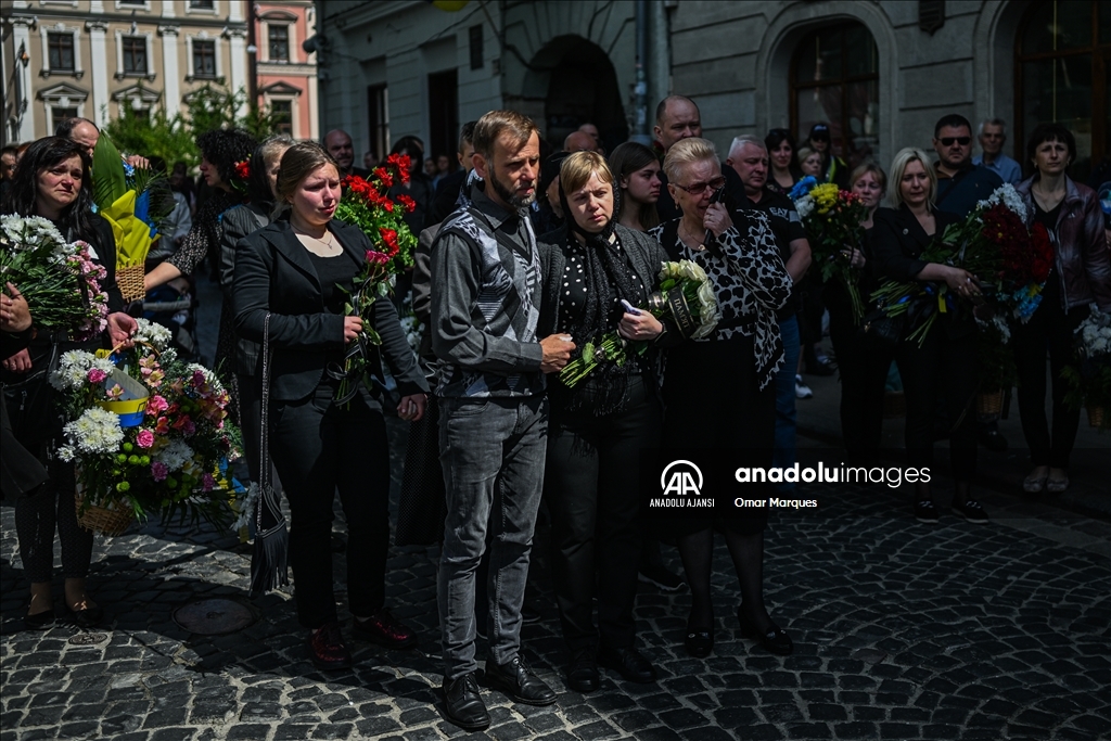 Savaşta ölen Ukrayna askeri için Lviv’de cenaze töreni düzenlendi