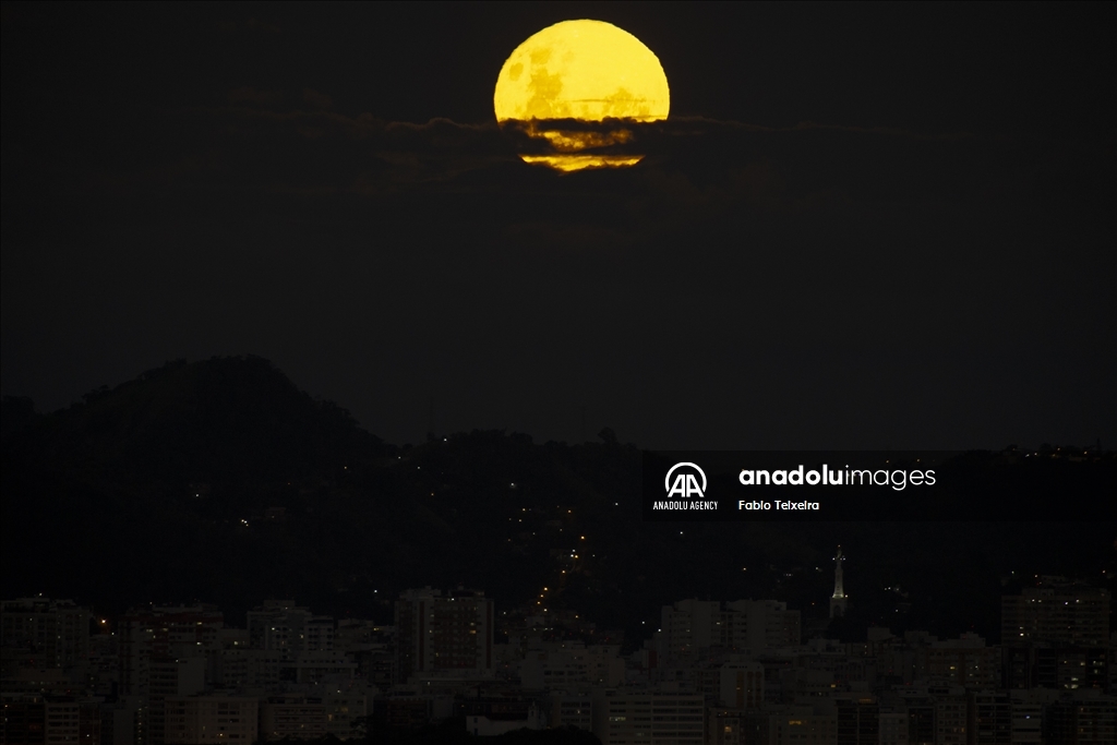 Blood Moon in Rio de Janeiro, Brazil