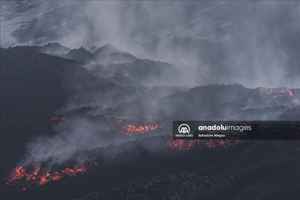İtalya'da Etna Yanardağı'nda hareketlilik
