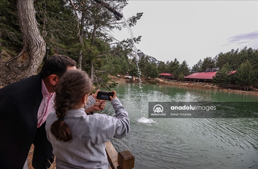 Limni Gölü sezonun ilk turistlerini ağırlıyor