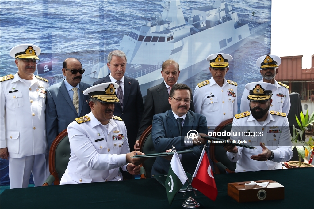 سومین کشتی پروژه میلگم پاکستان «بدر» وارد آب شد 