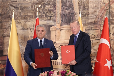 Los presidentes de Turquía y Colombia firmaron acuerdos especiales de cooperación en Estambul