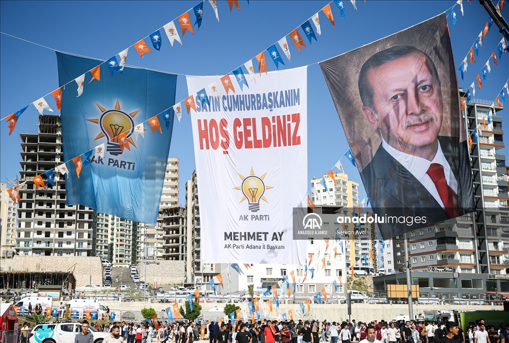 Cumhurbaşkanı Erdoğan'ın katılacağı Adana'daki gençlik şöleninde hazırlıklar tamamlandı