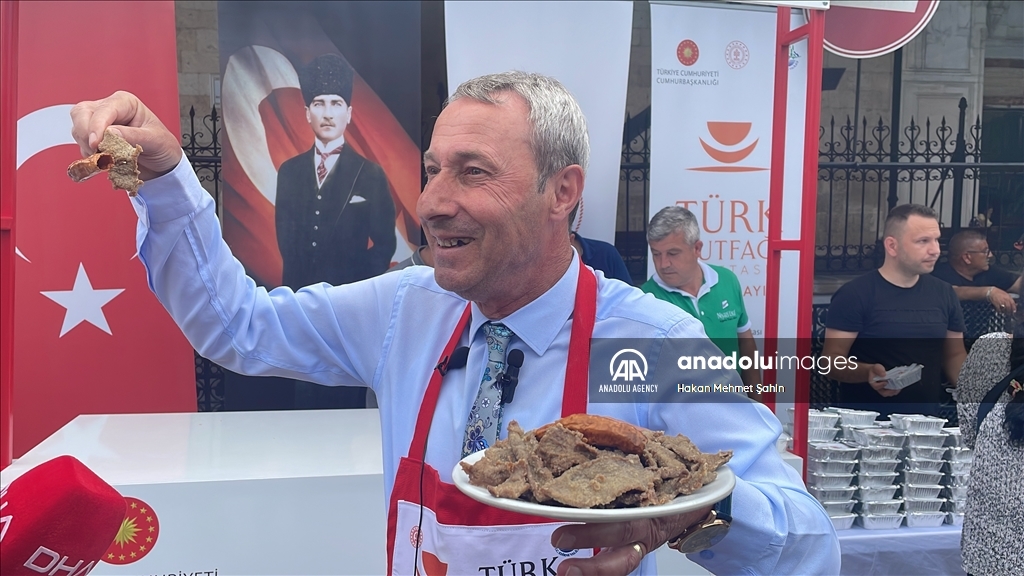 تعتبر أكلة الكبد المحموس (تسمى بالتركية طاوا جيار) وجبة مفضلة للزوار القادمين إلى ولاية أدرنة