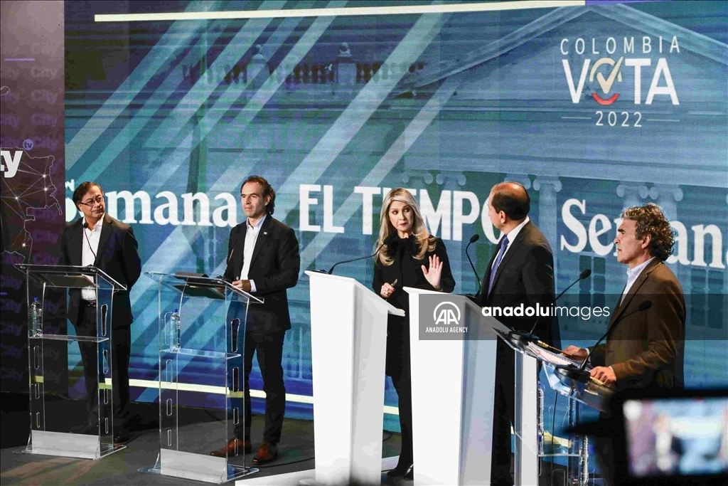 Las mejores imágenes que dejó el debate presidencial en Colombia 5