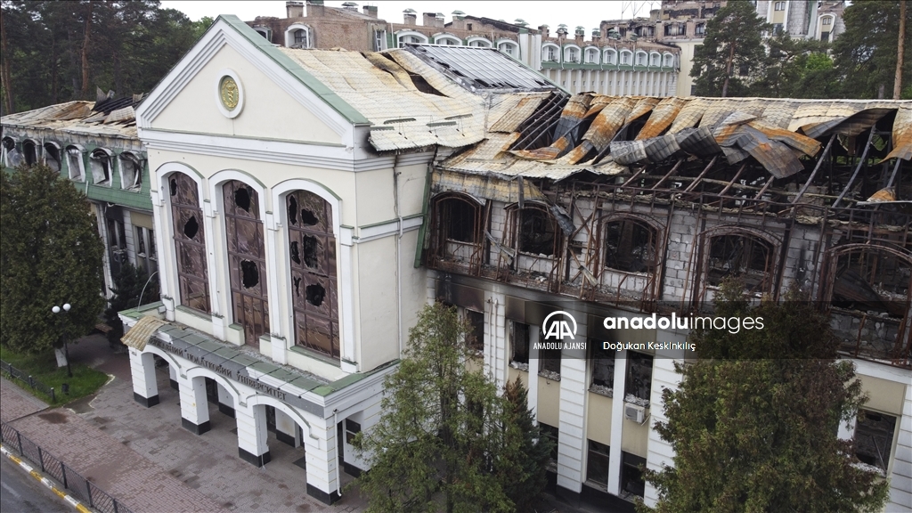 Ukrayna'nın İrpin kentindeki üniversite, Rus saldırılarında siviller için sığınak oldu