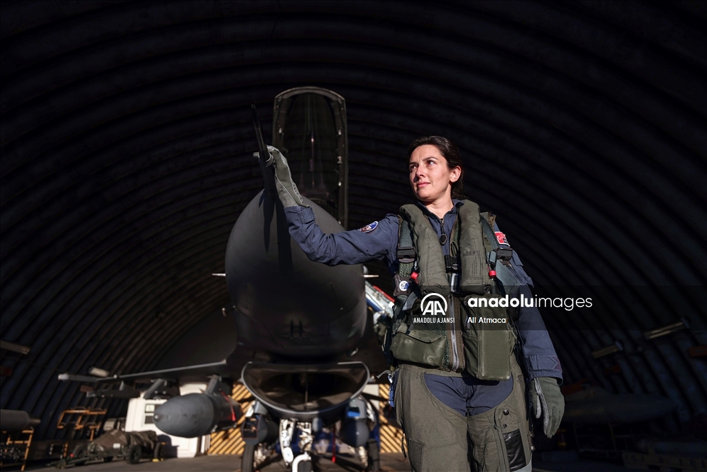 "Savaşan Şahin" F-16'lar, kadın pilotların kumandasında vatanı koruyor