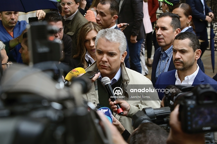 El presidente de Colombia, Iván Duque Márquez, depositó su voto y habló ante los medios en las elecciones presidenciales 2022
