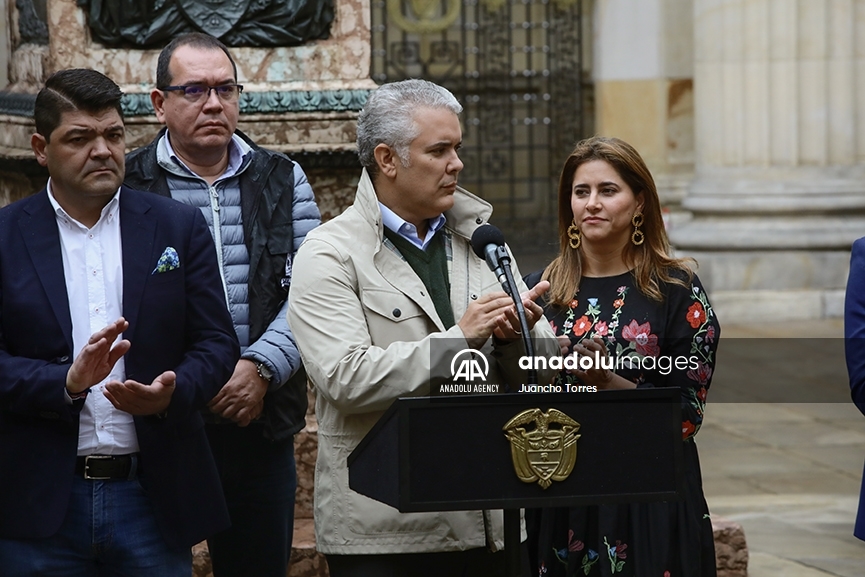 El presidente de Colombia, Iván Duque Márquez, depositó su voto y habló ante los medios en las elecciones presidenciales 2022