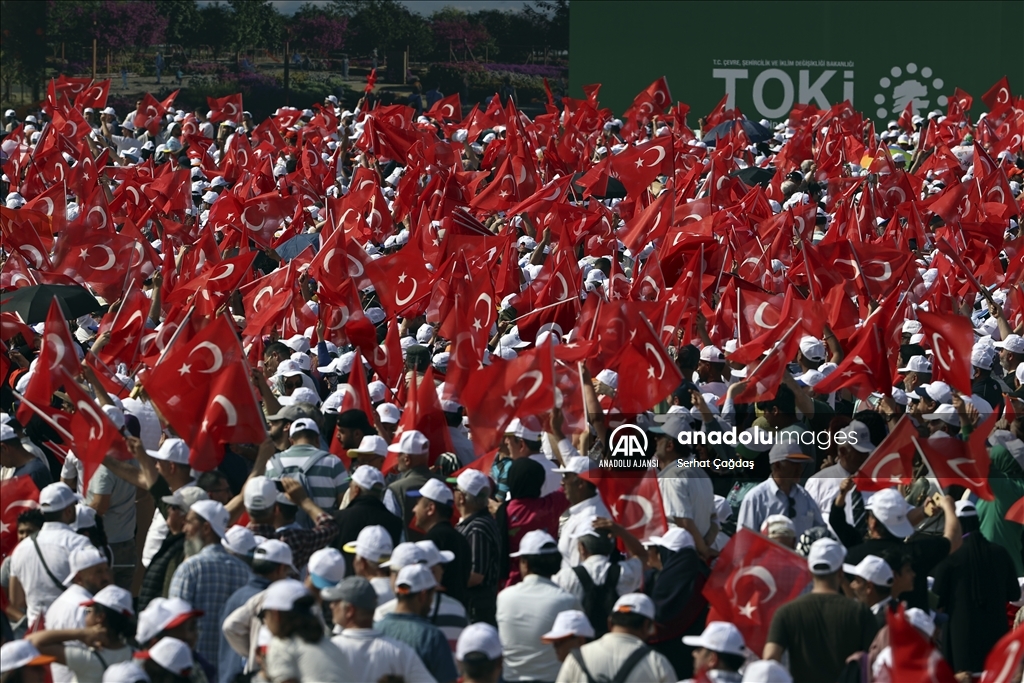 İstanbul'un Fethinin 569. Yılı Kutlamalarına ve Atatürk Havalimanı Millet Bahçesi İlk Fidan Dikim Töreni