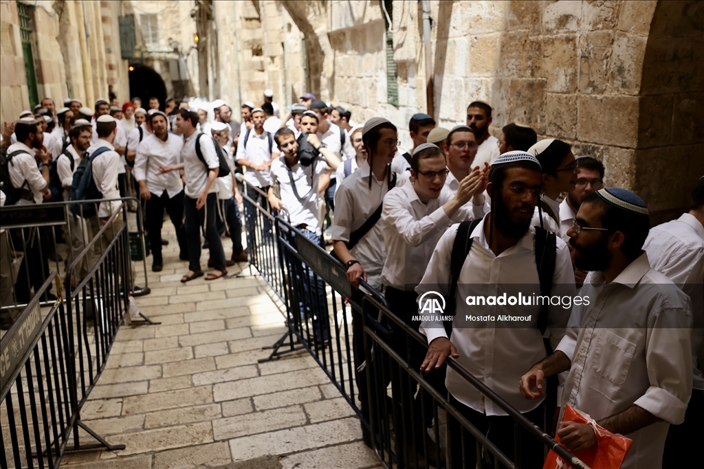 Aşırı sağcı Yahudi yerleşimcilerin provokatif "bayrak yürüyüşü" öncesinde Doğu Kudüs'te gerginlik