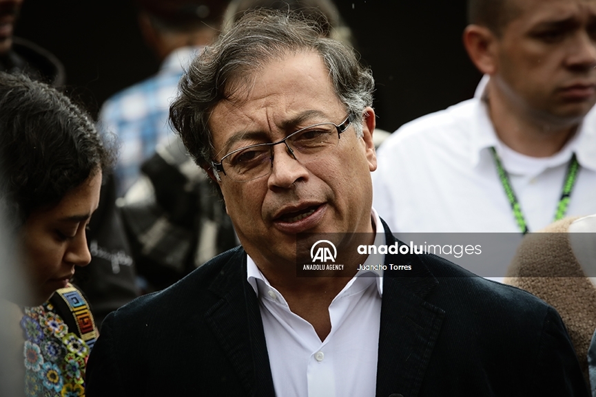 El candidato presidencial Gustavo Petro depositó su voto en medio de las elecciones presidenciales de Colombia