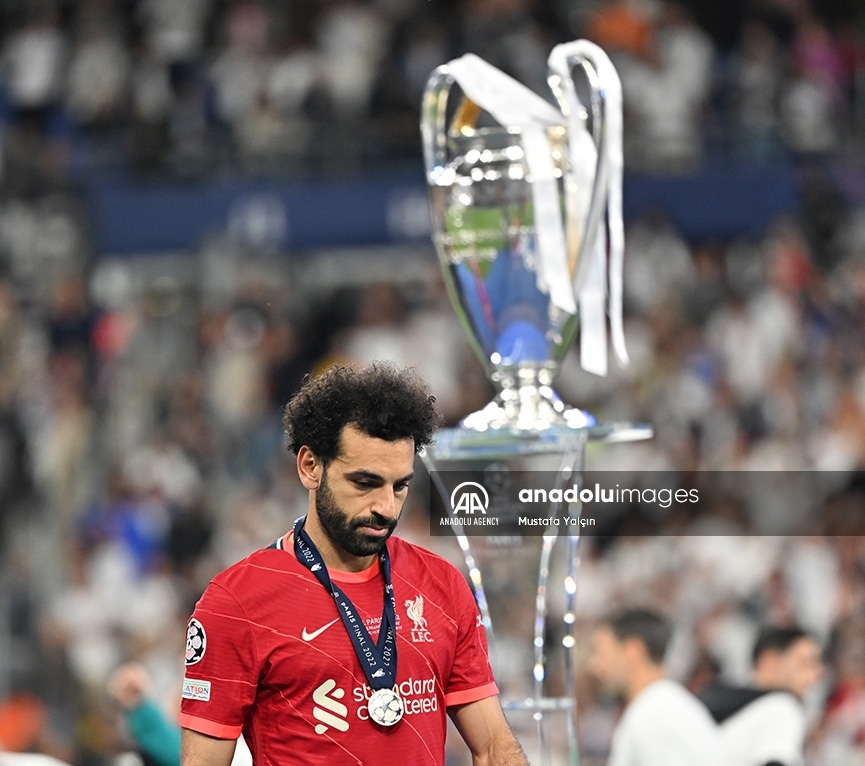 Mohamed Salah del Liverpool tras la derrota 0-1 ante el Real Madrid en la final de la Champions League de la UEFA 2022