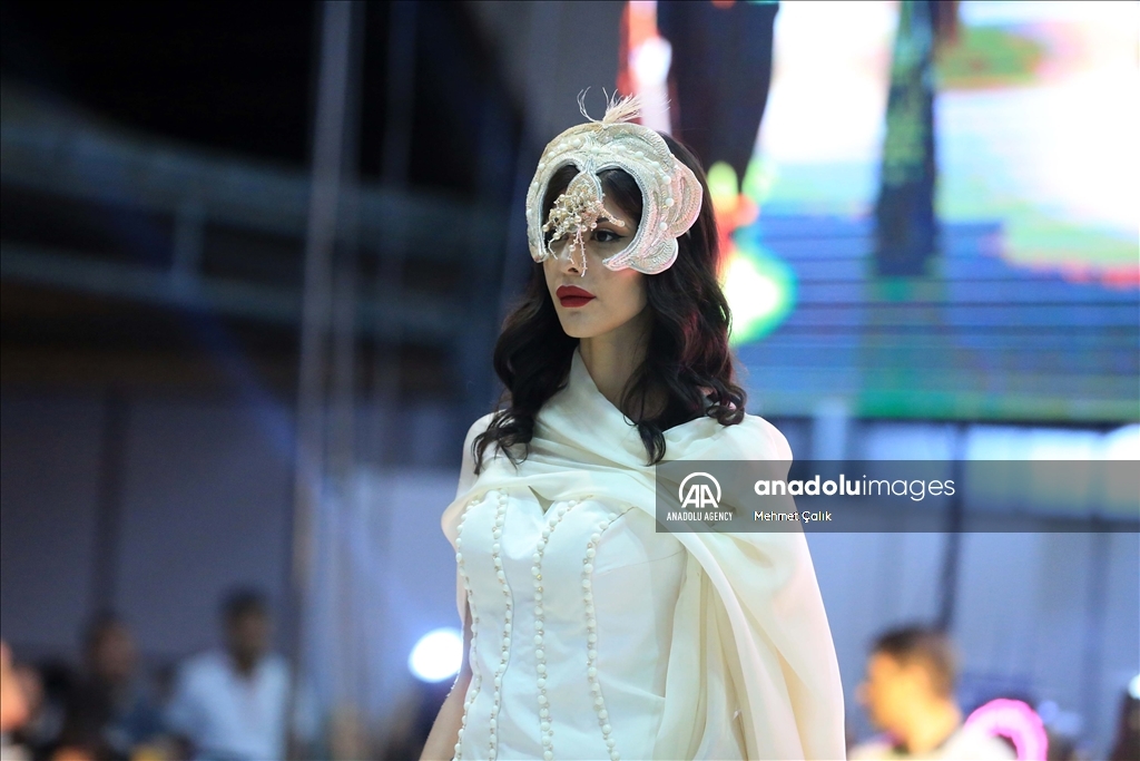 На западе Турции проходит фестиваль моды Modafest