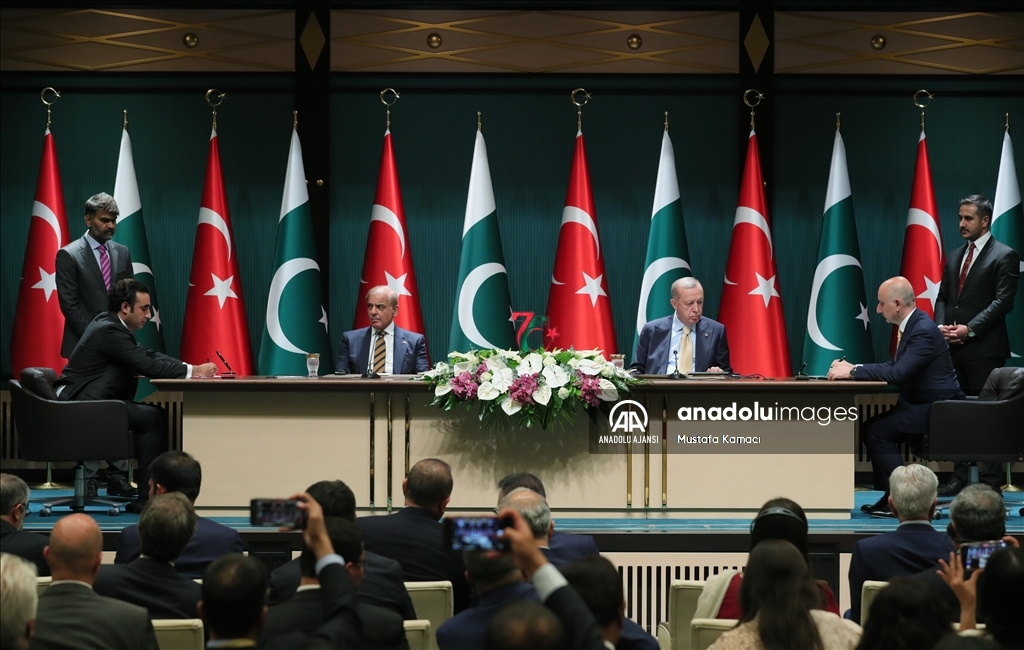 Türkiye ile Pakistan arasında 7 anlaşma imzalandı